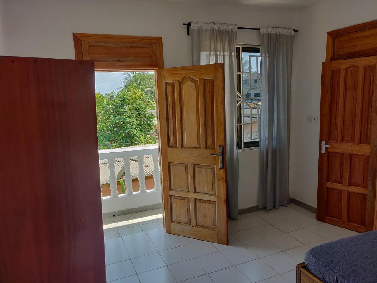 Serenity Haven Lodge Busua Номер фото